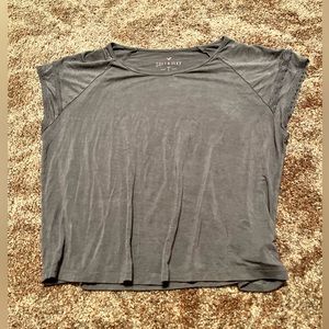 Cropped American Eagle T-shirt